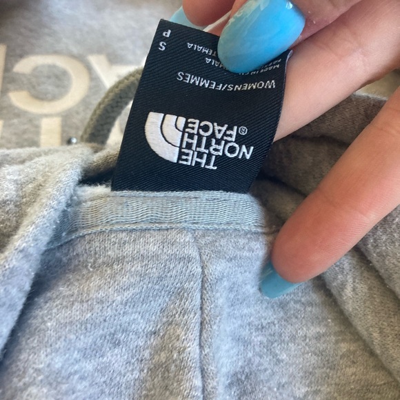 The North Face Hoodie - Picture 4 of 4